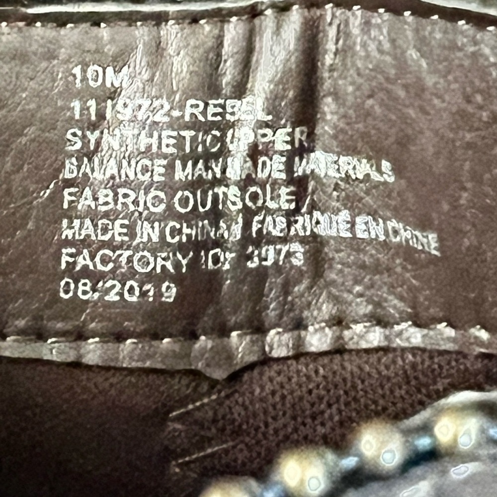 Maurices 10M Vegan Taupe Ankle Boots Embossed Mixed Media Casual Boho Western - Picture 10 of 10